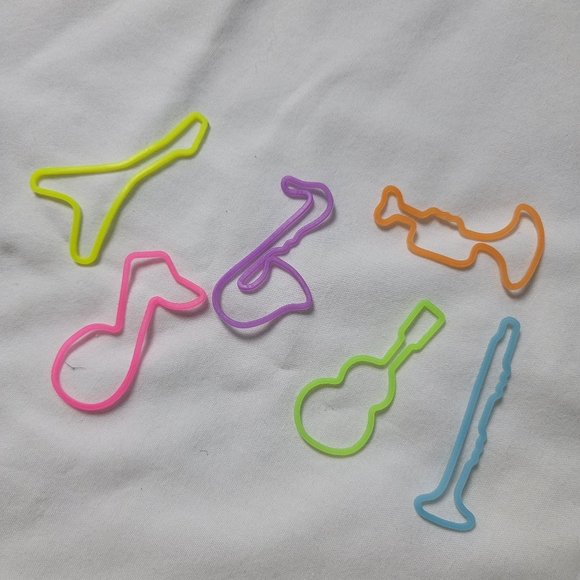 Musical Instrument Silly Bandz - Picture 1 of 1